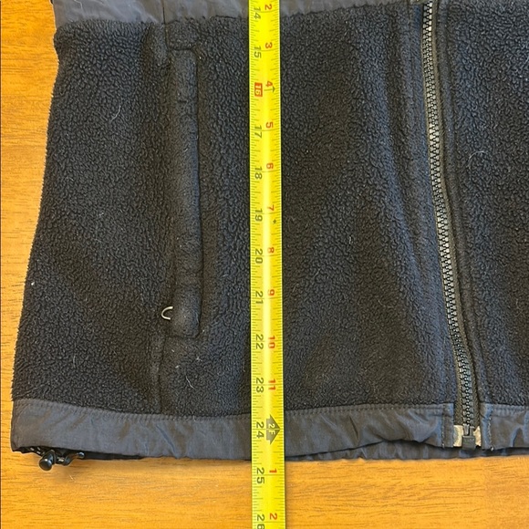Vintage North Face Denali women’s black fleece coat size medium. - Picture 11 of 11